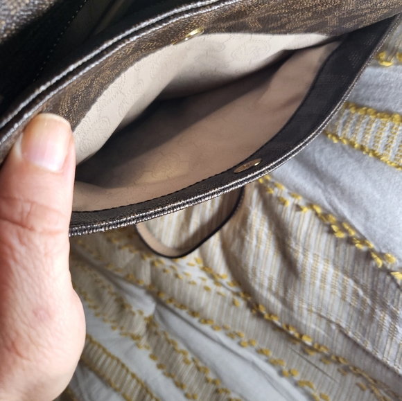 Michael Kors Signature Brown Crossbody Bag - Picture 8 of 11